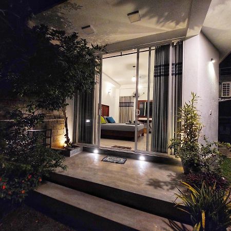 Chen Villa - Near Airport Negombo Dış mekan fotoğraf