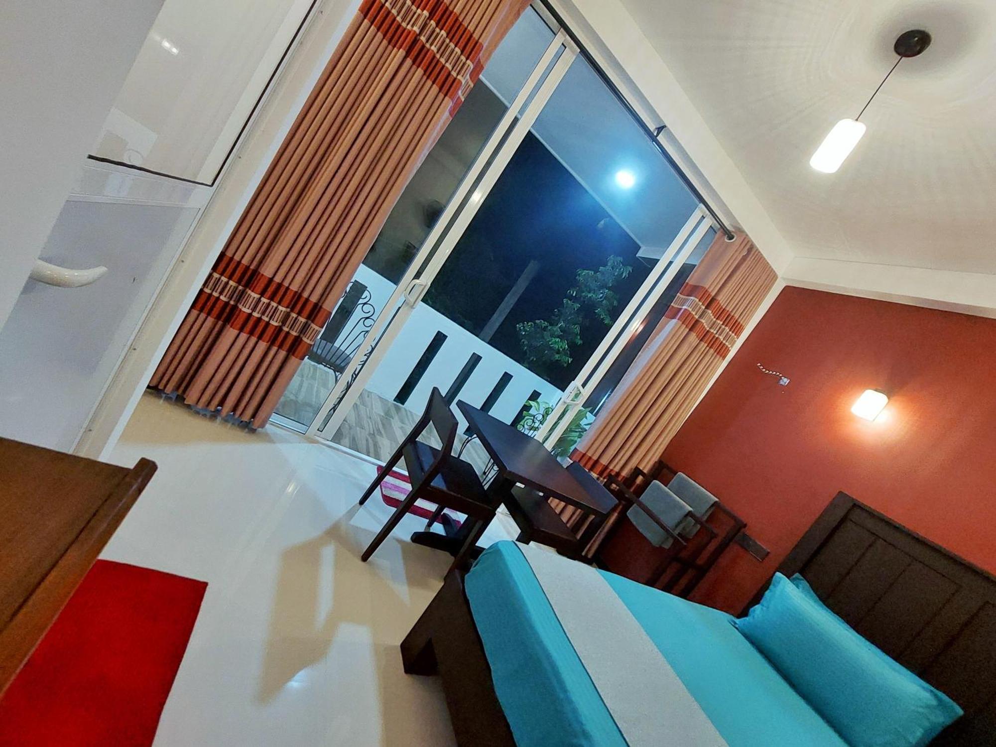 Chen Villa - Near Airport Negombo Dış mekan fotoğraf